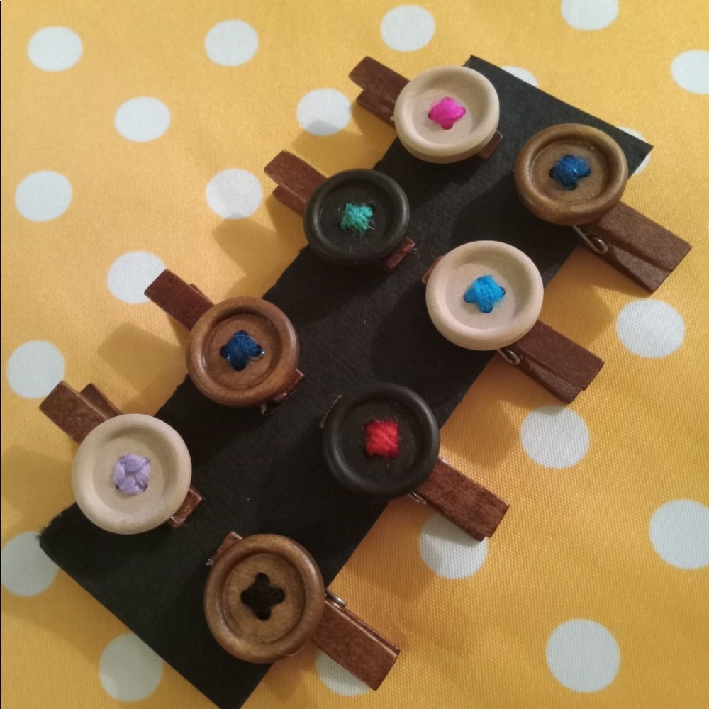 Button fabric clips